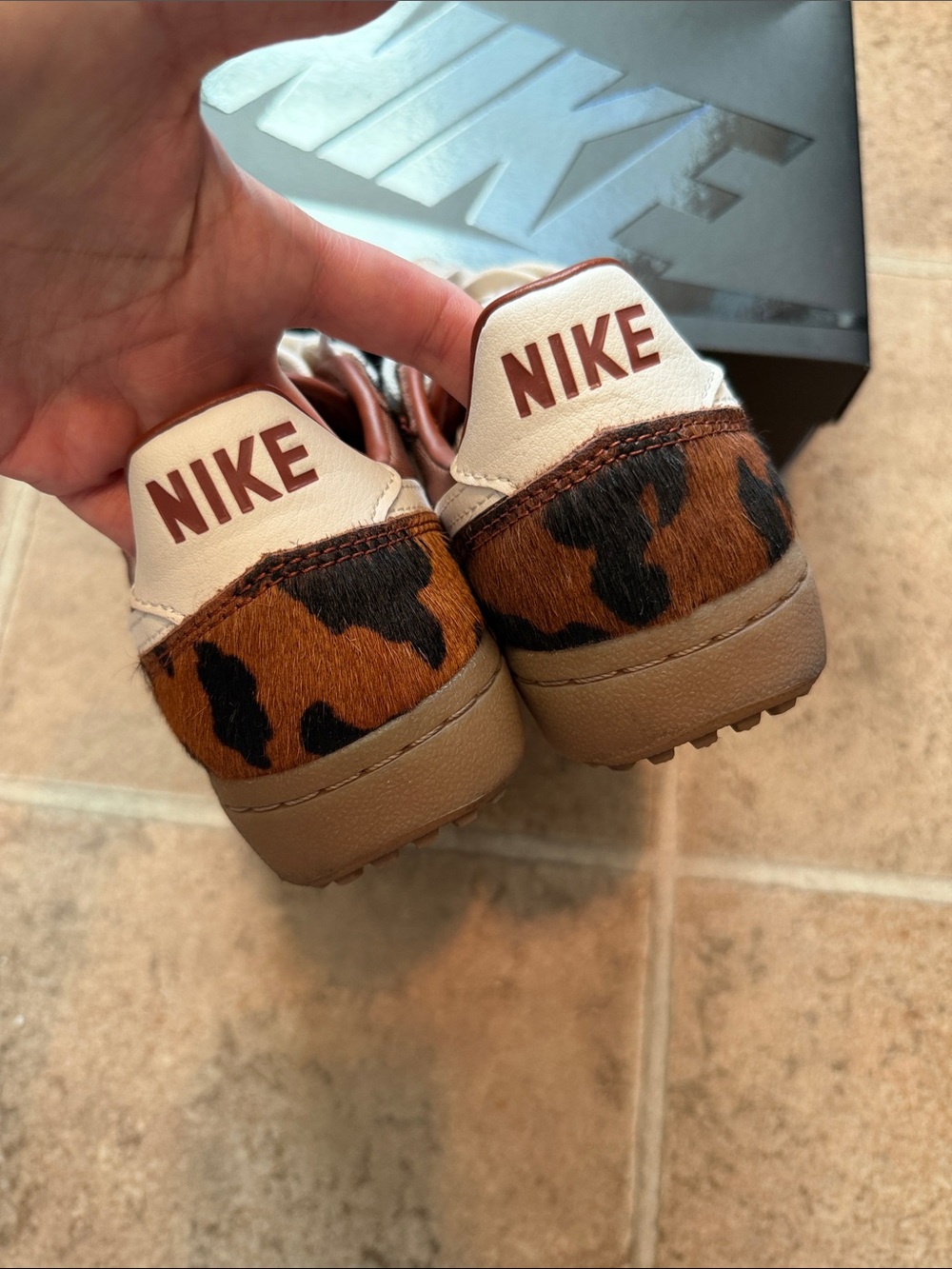 Women’s WMNS Nike Field General Sneakers. Size U.S. W7.5/M6 - Picture 8 of 10